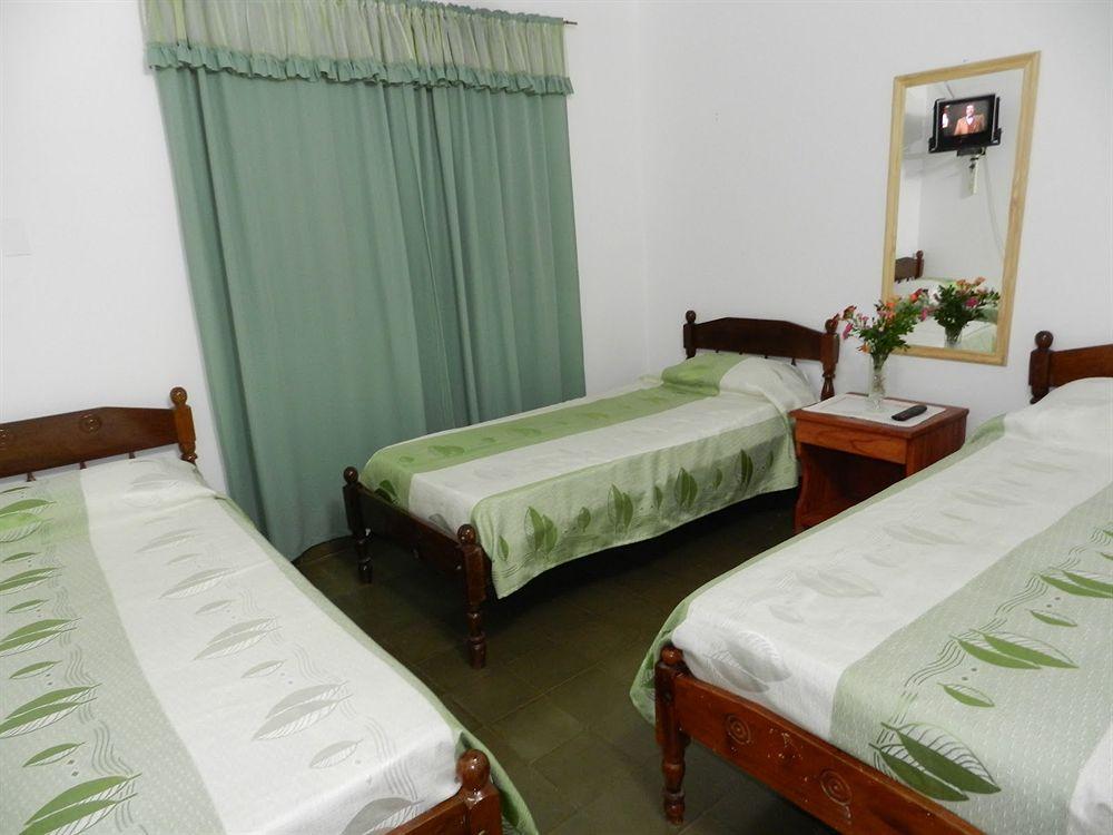 Hotel Colon Posadas Εξωτερικό φωτογραφία